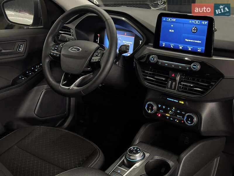 Внедорожник / Кроссовер Ford Escape 2024 в Николаеве