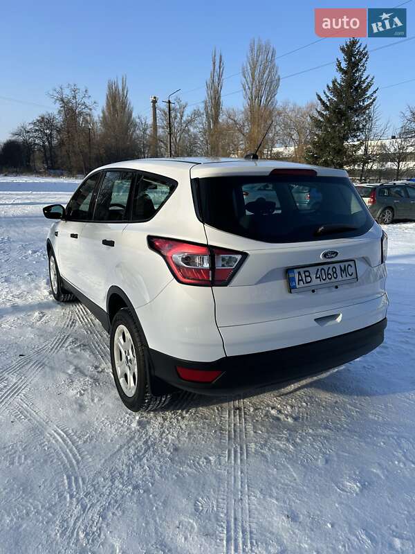 Позашляховик / Кросовер Ford Escape 2018 в Вінниці