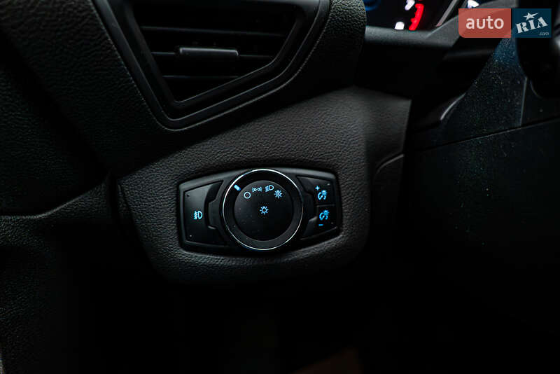 Позашляховик / Кросовер Ford Escape 2013 в Києві