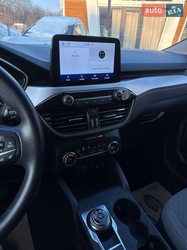 Позашляховик / Кросовер Ford Escape 2019 в Стрию