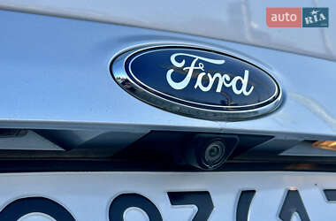 Позашляховик / Кросовер Ford Escape 2015 в Дрогобичі