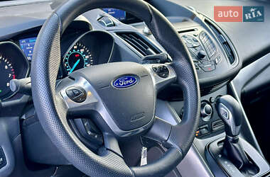 Позашляховик / Кросовер Ford Escape 2015 в Дрогобичі
