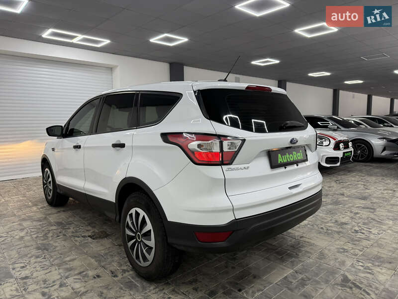 Внедорожник / Кроссовер Ford Escape 2017 в Одессе