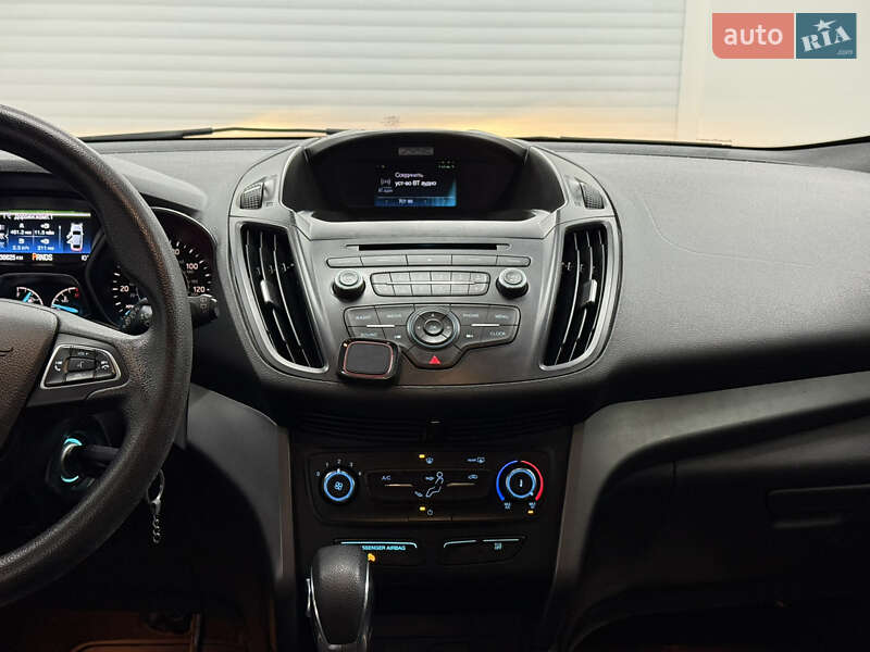 Внедорожник / Кроссовер Ford Escape 2017 в Одессе