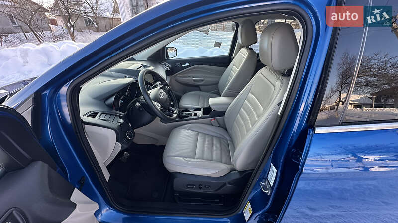 Позашляховик / Кросовер Ford Escape 2017 в Дубні фото 11 Позашляховик / Кросовер Ford Escape 2017 в Дубні