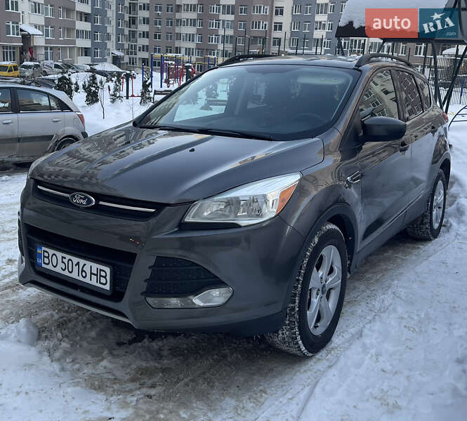 Позашляховик / Кросовер Ford Escape 2015 в Тернополі