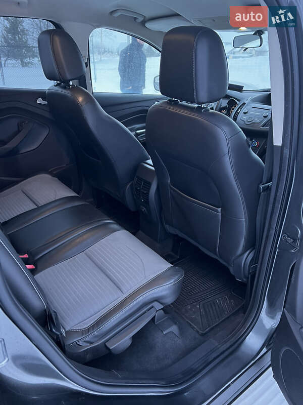 Позашляховик / Кросовер Ford Escape 2017 в Львові