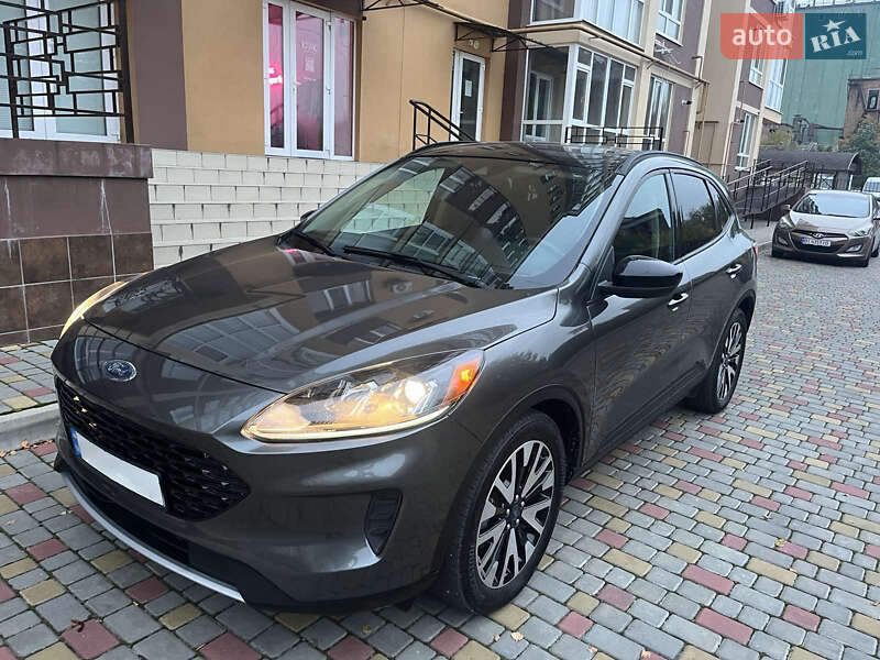 Позашляховик / Кросовер Ford Escape 2020 в Полтаві