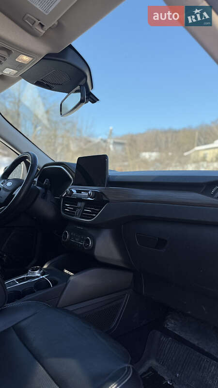 Внедорожник / Кроссовер Ford Escape 2020 в Львове