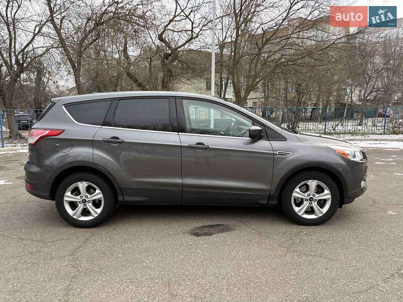 Внедорожник / Кроссовер Ford Escape 2015 в Николаеве