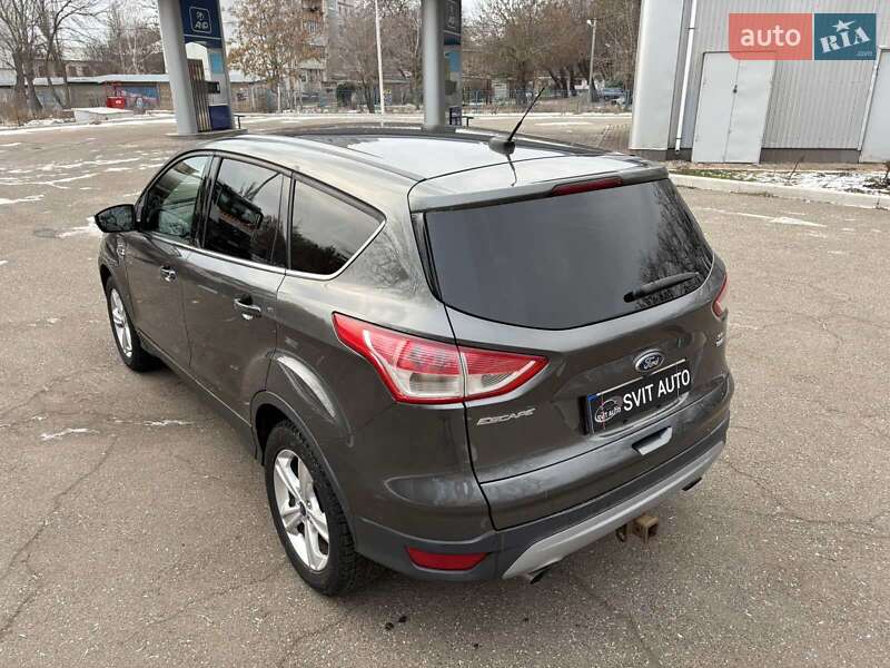 Внедорожник / Кроссовер Ford Escape 2015 в Николаеве