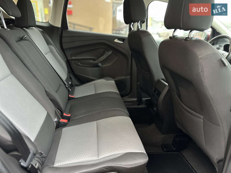 Позашляховик / Кросовер Ford Escape 2016 в Львові фото 32 Позашляховик / Кросовер Ford Escape 2016 в Львові