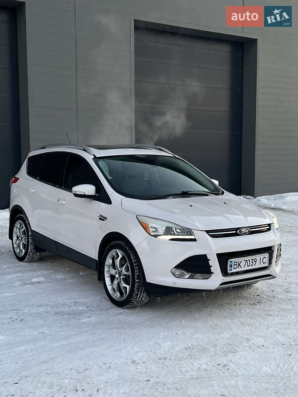 Внедорожник / Кроссовер Ford Escape 2016 в Сарнах