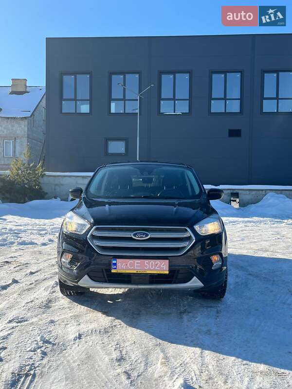 Позашляховик / Кросовер Ford Escape 2019 в Львові