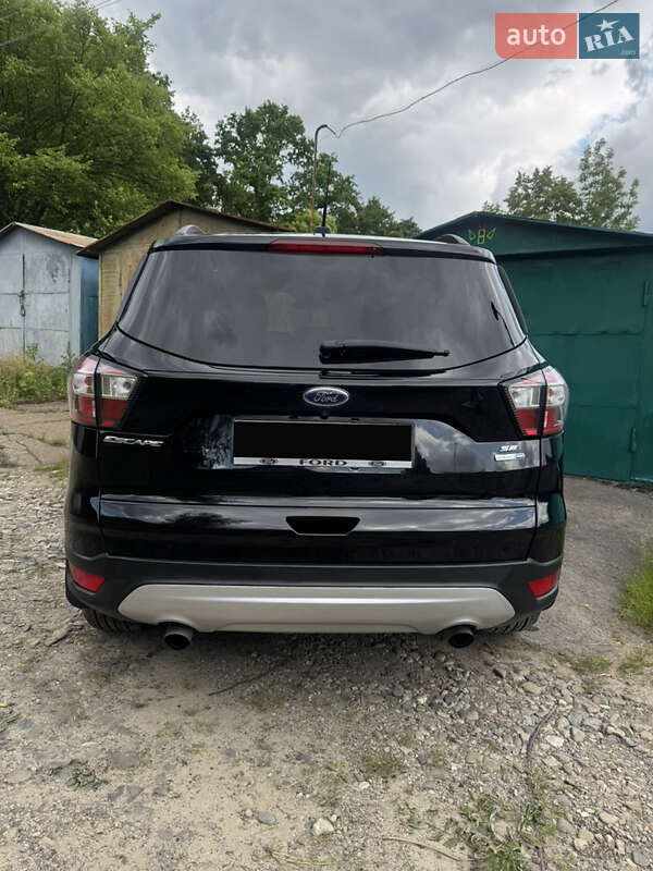 Внедорожник / Кроссовер Ford Escape 2018 в Киеве