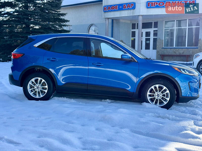 Позашляховик / Кросовер Ford Escape 2020 в Львові