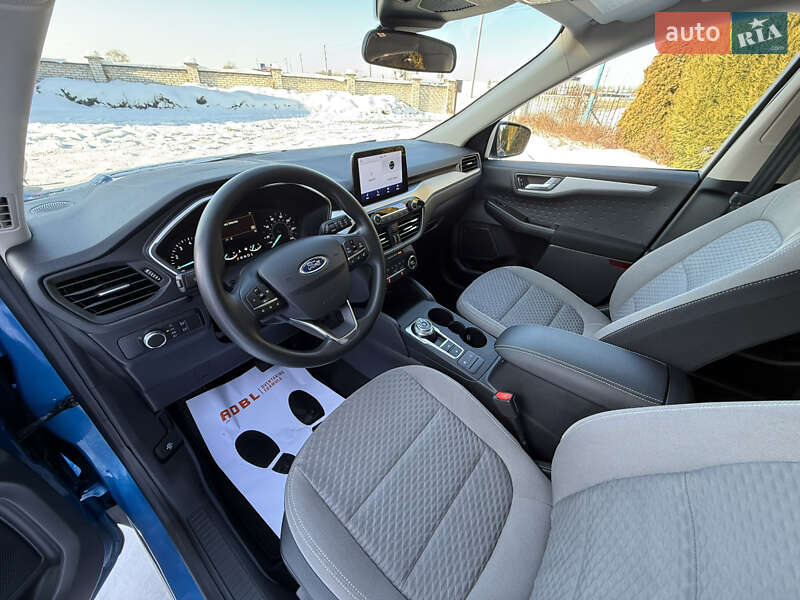 Позашляховик / Кросовер Ford Escape 2020 в Львові