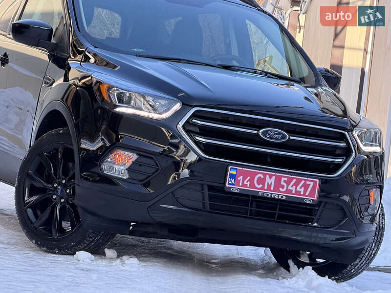 Позашляховик / Кросовер Ford Escape 2018 в Дрогобичі
