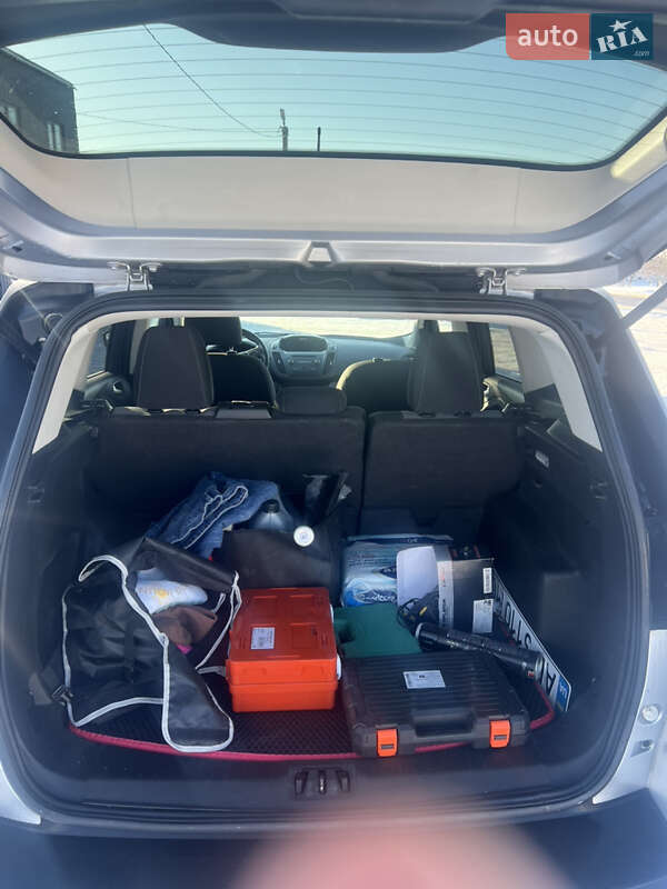 Внедорожник / Кроссовер Ford Escape 2016 в Виннице