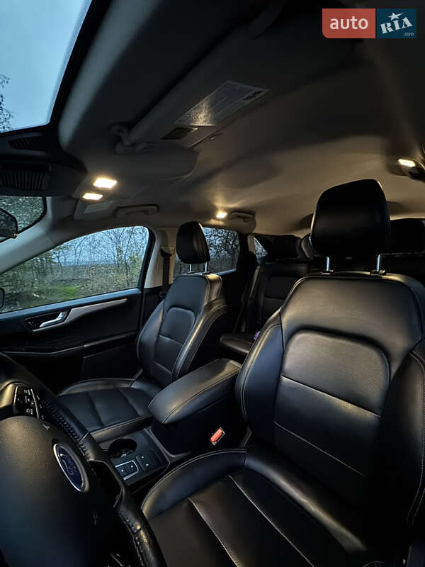 Позашляховик / Кросовер Ford Escape 2019 в Первомайську фото 11 Позашляховик / Кросовер Ford Escape 2019 в Первомайську