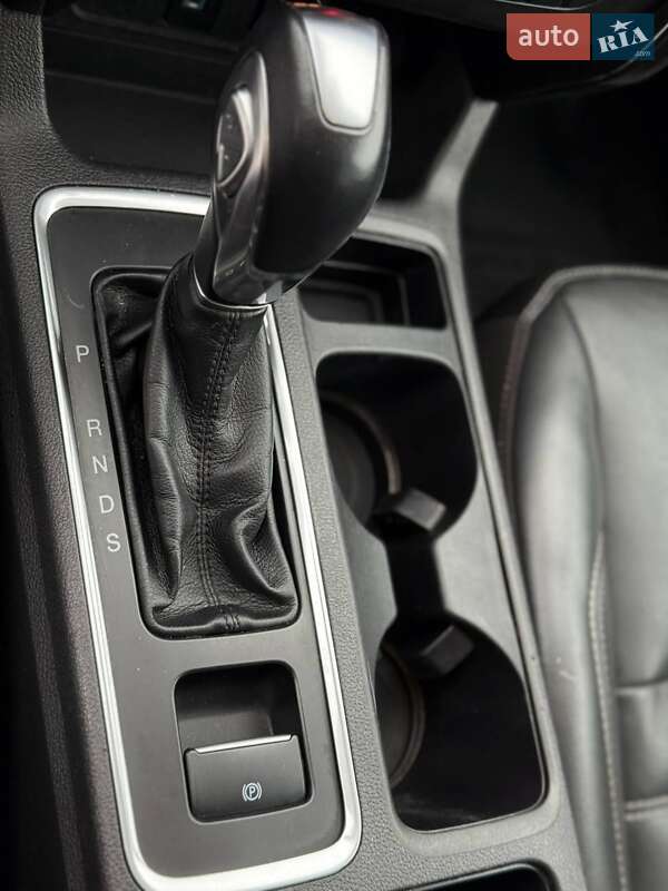 Внедорожник / Кроссовер Ford Escape 2018 в Хмельницком