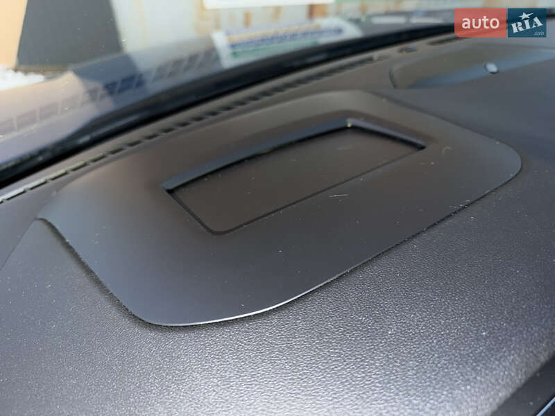 Позашляховик / Кросовер Ford Escape 2020 в Рівному