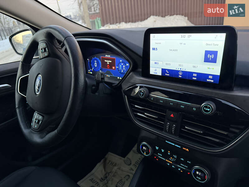 Позашляховик / Кросовер Ford Escape 2020 в Рівному