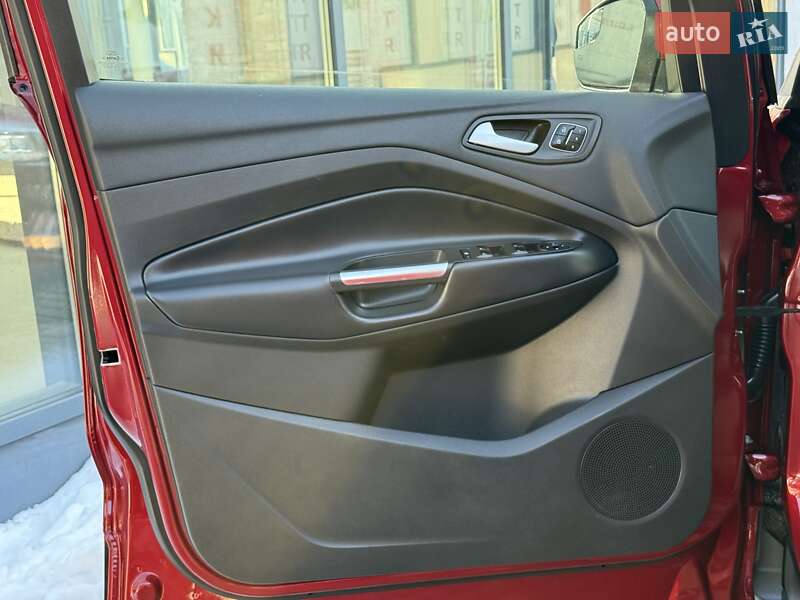 Позашляховик / Кросовер Ford Escape 2019 в Дрогобичі