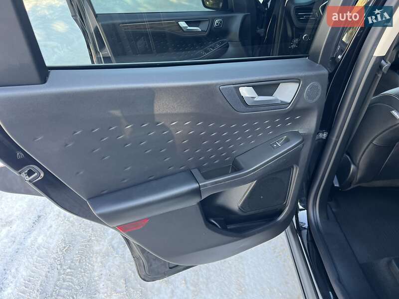 Внедорожник / Кроссовер Ford Escape 2020 в Днепре фото 56 Внедорожник / Кроссовер Ford Escape 2020 в Днепре