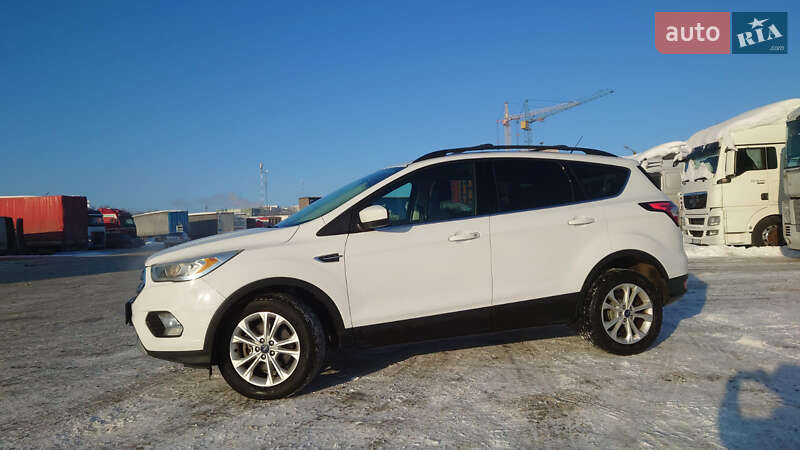 Позашляховик / Кросовер Ford Escape 2017 в Тернополі фото 2 Позашляховик / Кросовер Ford Escape 2017 в Тернополі