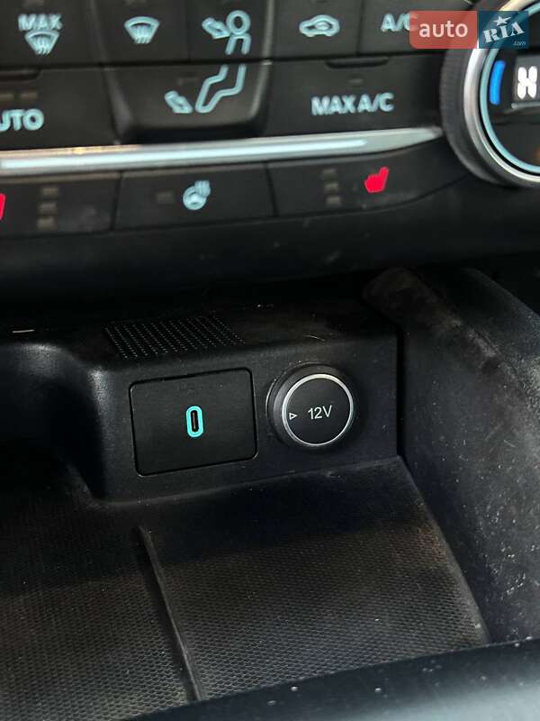 Внедорожник / Кроссовер Ford Escape 2020 в Киеве фото 17 Внедорожник / Кроссовер Ford Escape 2020 в Киеве