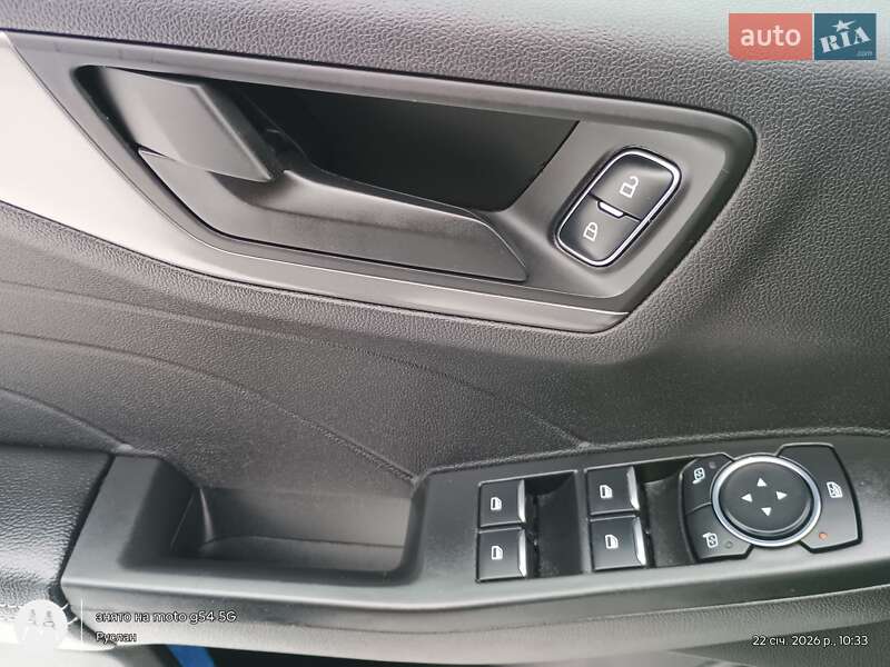 Внедорожник / Кроссовер Ford Escape 2023 в Хусте