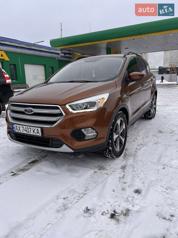 Внедорожник / Кроссовер Ford Escape 2016 в Киеве