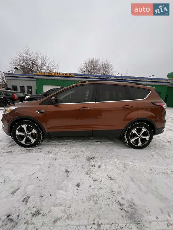 Внедорожник / Кроссовер Ford Escape 2016 в Киеве