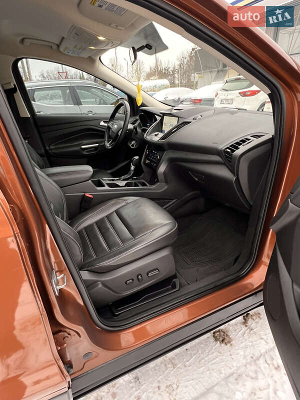 Внедорожник / Кроссовер Ford Escape 2016 в Киеве