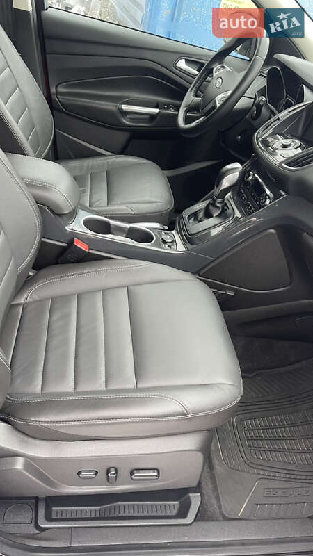 Внедорожник / Кроссовер Ford Escape 2015 в Тернополе фото 41 Внедорожник / Кроссовер Ford Escape 2015 в Тернополе