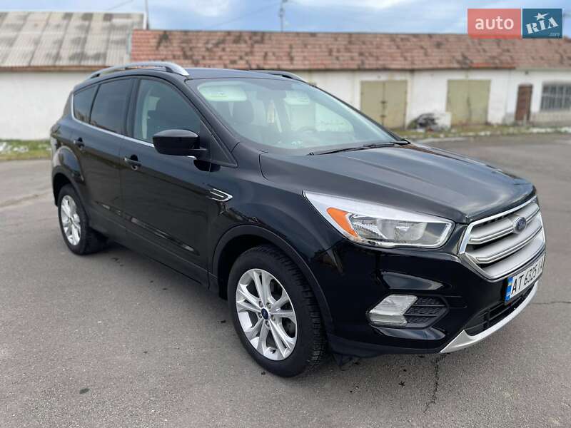 Внедорожник / Кроссовер Ford Escape 2018 в Львове