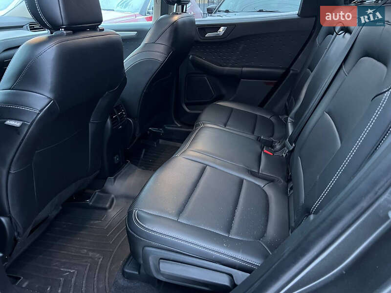 Внедорожник / Кроссовер Ford Escape 2020 в Полтаве