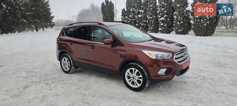 Позашляховик / Кросовер Ford Escape 2018 в Дубні фото 19 Позашляховик / Кросовер Ford Escape 2018 в Дубні