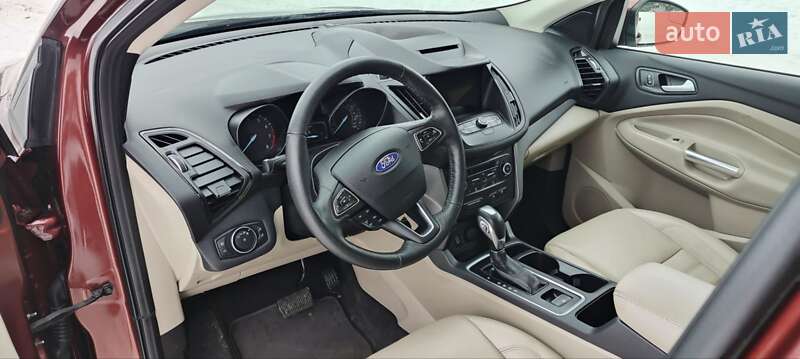 Позашляховик / Кросовер Ford Escape 2018 в Дубні фото 44 Позашляховик / Кросовер Ford Escape 2018 в Дубні