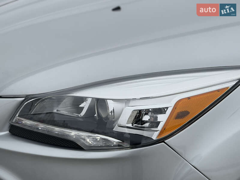 Позашляховик / Кросовер Ford Escape 2016 в Вінниці фото 3 Позашляховик / Кросовер Ford Escape 2016 в Вінниці