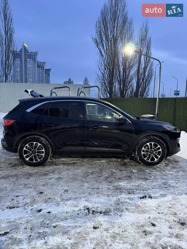 Внедорожник / Кроссовер Ford Escape 2020 в Киеве фото 5 Внедорожник / Кроссовер Ford Escape 2020 в Киеве