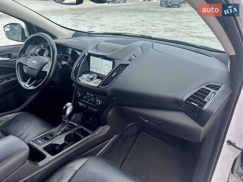 Позашляховик / Кросовер Ford Escape 2019 в Житомирі