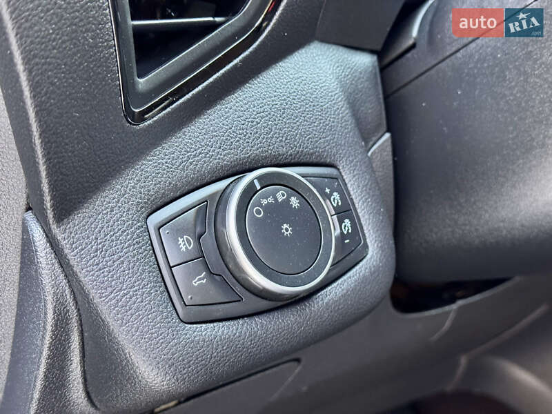 Внедорожник / Кроссовер Ford Escape 2018 в Киеве фото 38 Внедорожник / Кроссовер Ford Escape 2018 в Киеве