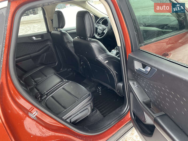 Внедорожник / Кроссовер Ford Escape 2019 в Киеве