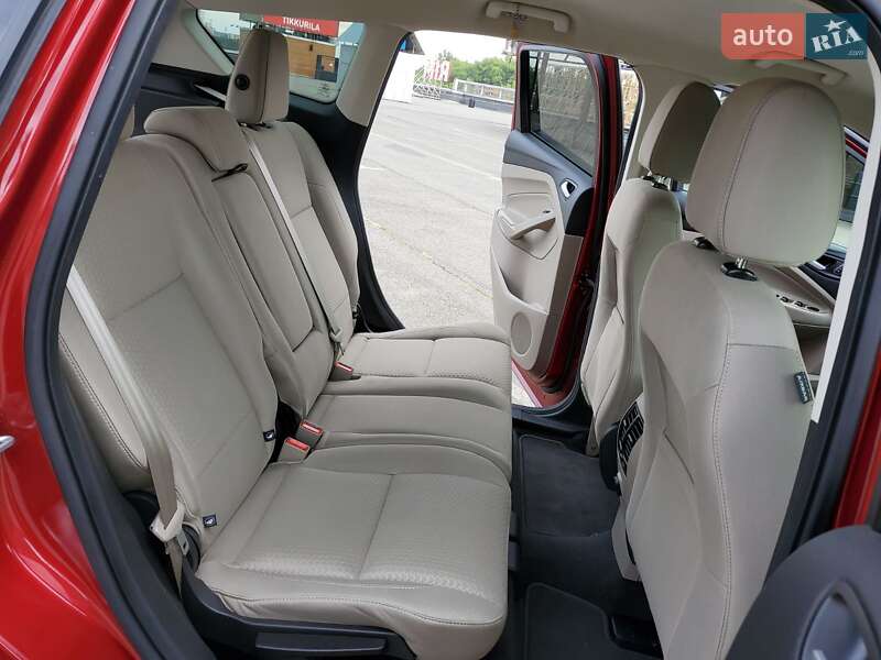 Внедорожник / Кроссовер Ford Escape 2017 в Ивано-Франковске