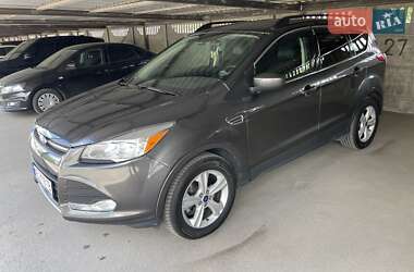 Позашляховик / Кросовер Ford Escape 2015 в Івано-Франківську