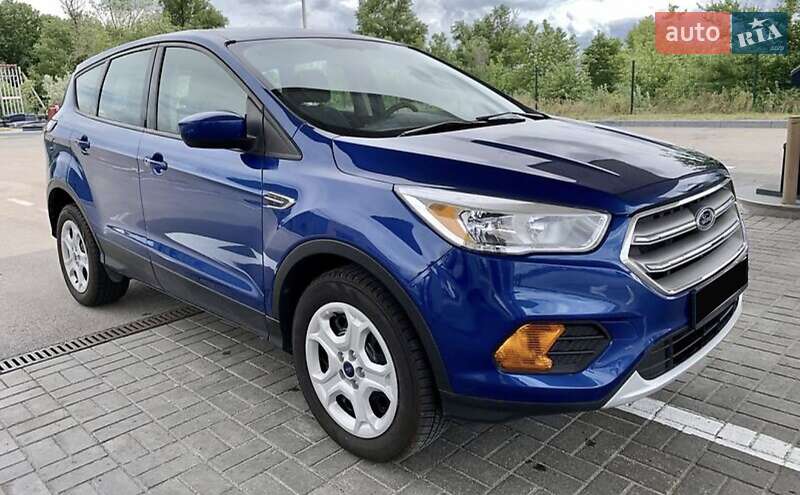 Позашляховик / Кросовер Ford Escape 2017 в Києві