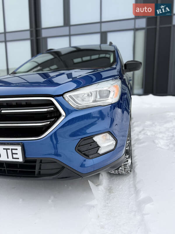 Позашляховик / Кросовер Ford Escape 2018 в Львові