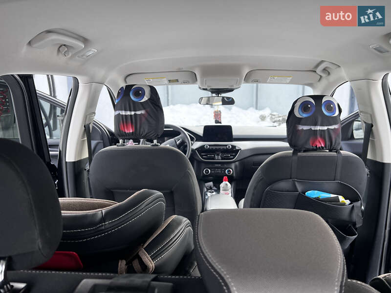 Позашляховик / Кросовер Ford Escape 2022 в Ужгороді